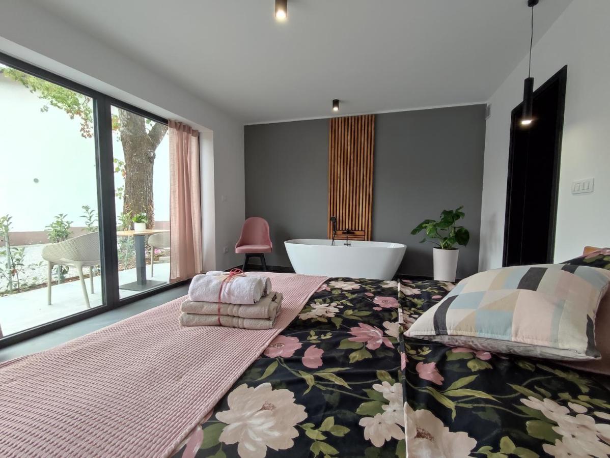 Dobravlje Boutique Rooms By Petric Winery מראה חיצוני תמונה