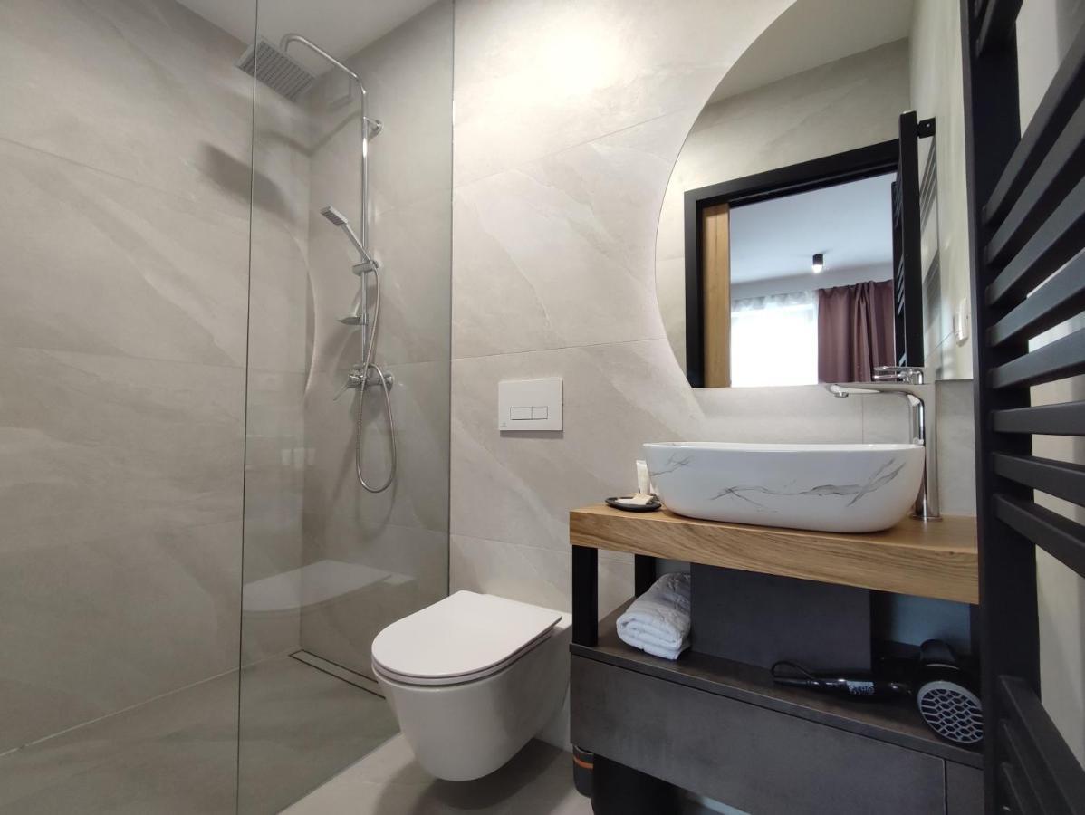 Dobravlje Boutique Rooms By Petric Winery מראה חיצוני תמונה