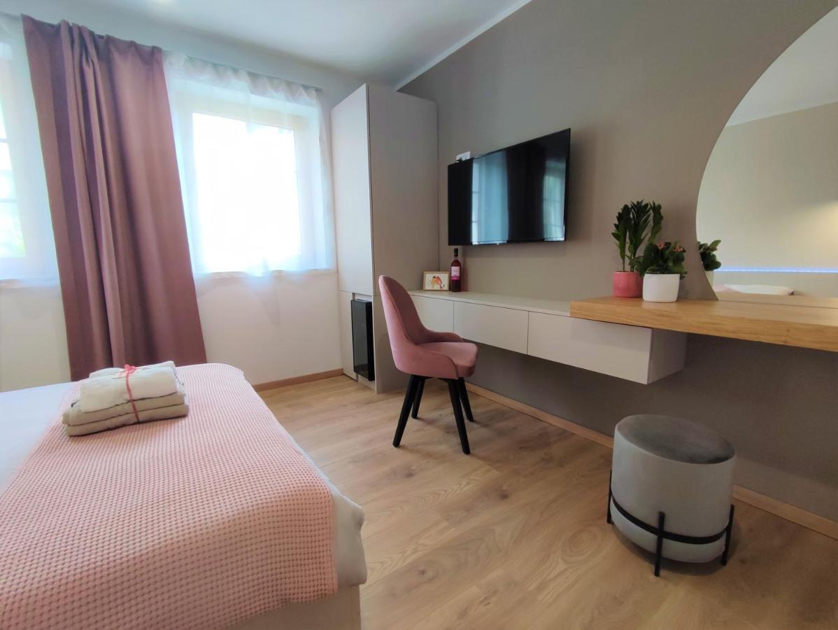 Dobravlje Boutique Rooms By Petric Winery מראה חיצוני תמונה