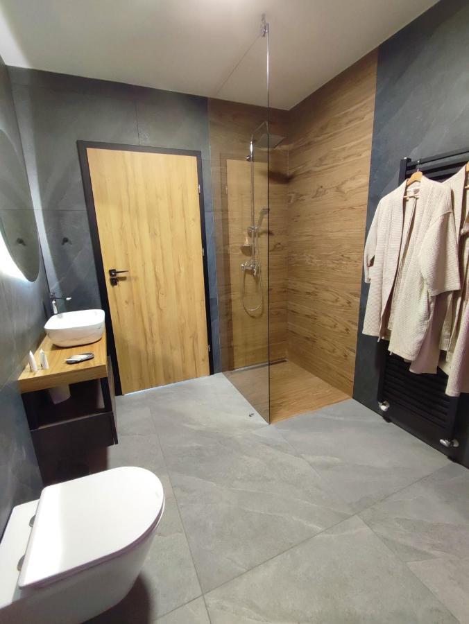 Dobravlje Boutique Rooms By Petric Winery מראה חיצוני תמונה
