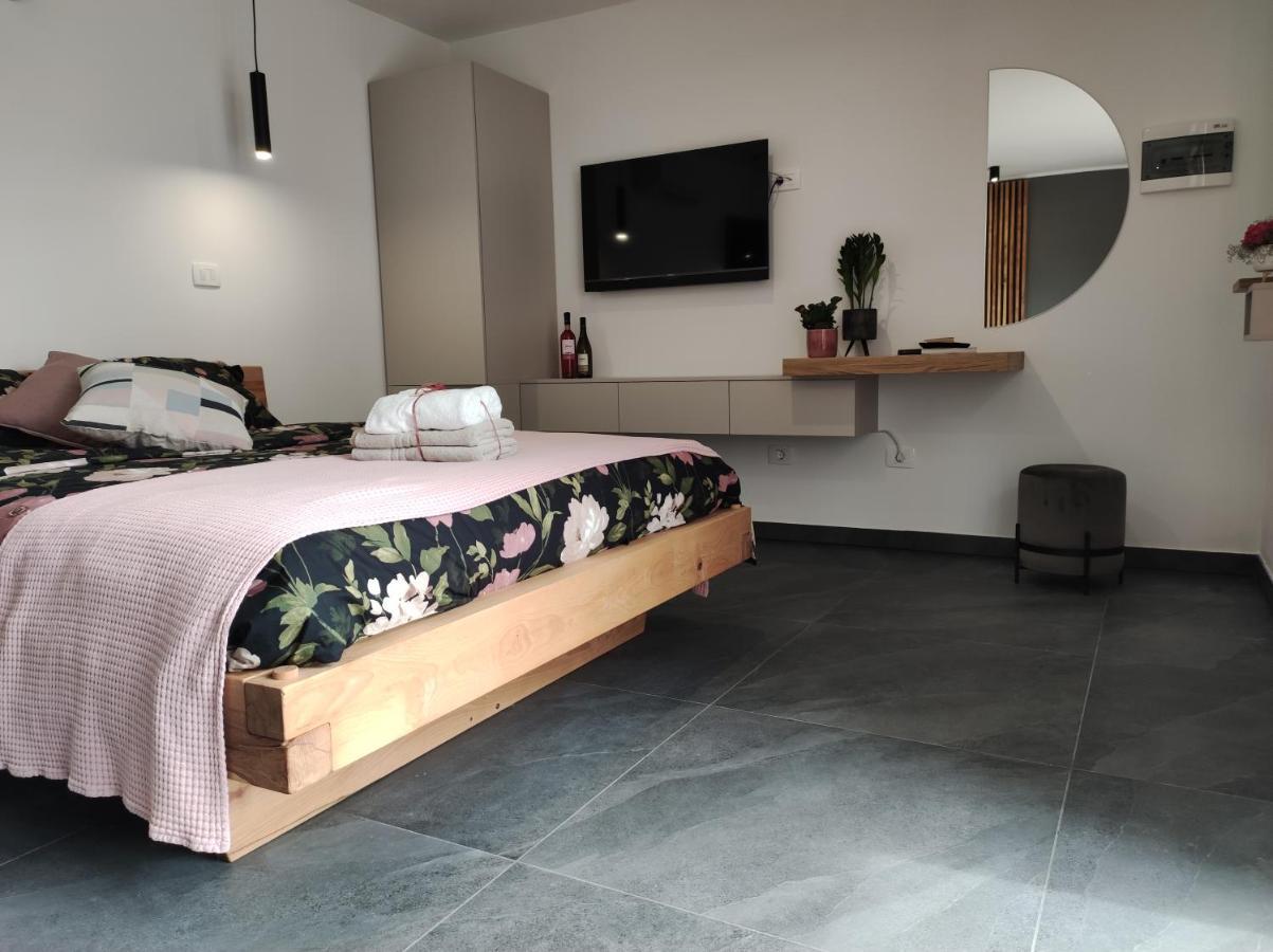 Dobravlje Boutique Rooms By Petric Winery מראה חיצוני תמונה